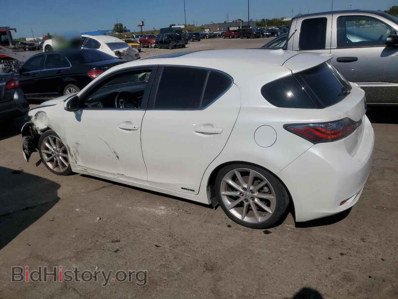 2011 LEXUS CT 200 - VIN: JTHKD5BH9B2016118 - Фото 2