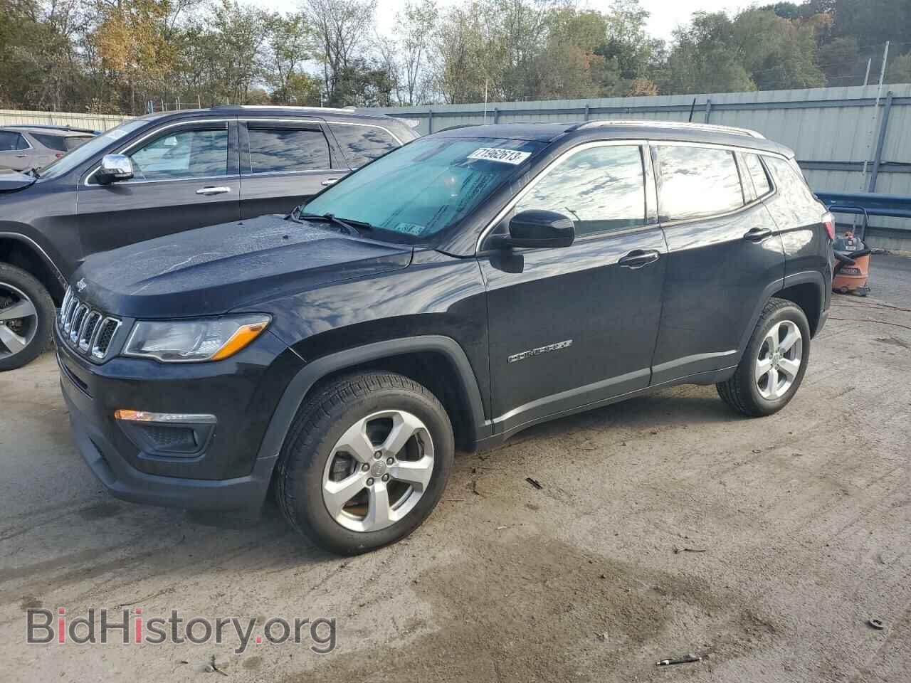 Фотография 3C4NJDBB9JT145941 - JEEP COMPASS 2018