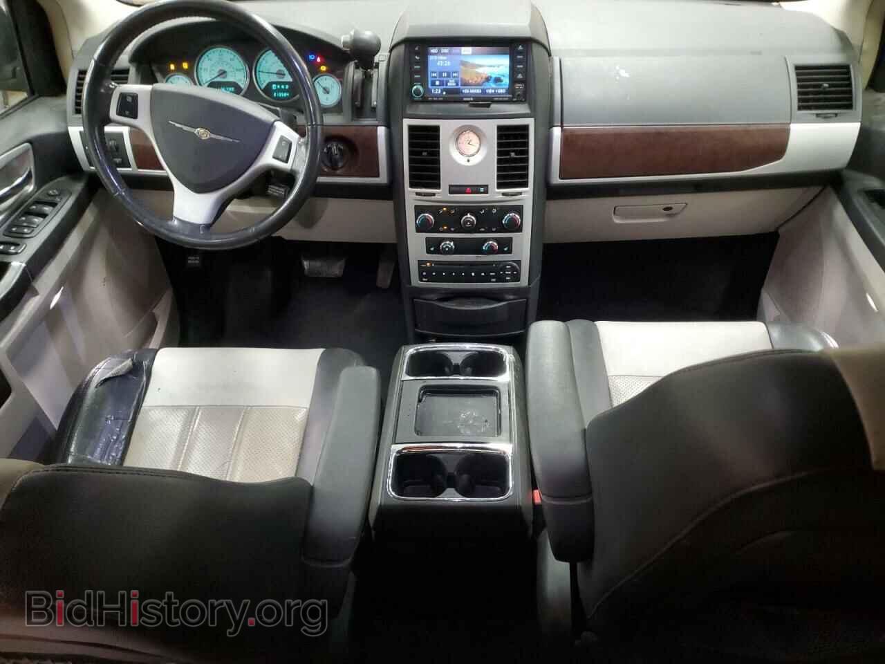 2010 CHRYSLER MINIVAN - VIN: 2A4RR8DX0AR365685 - Фото 8