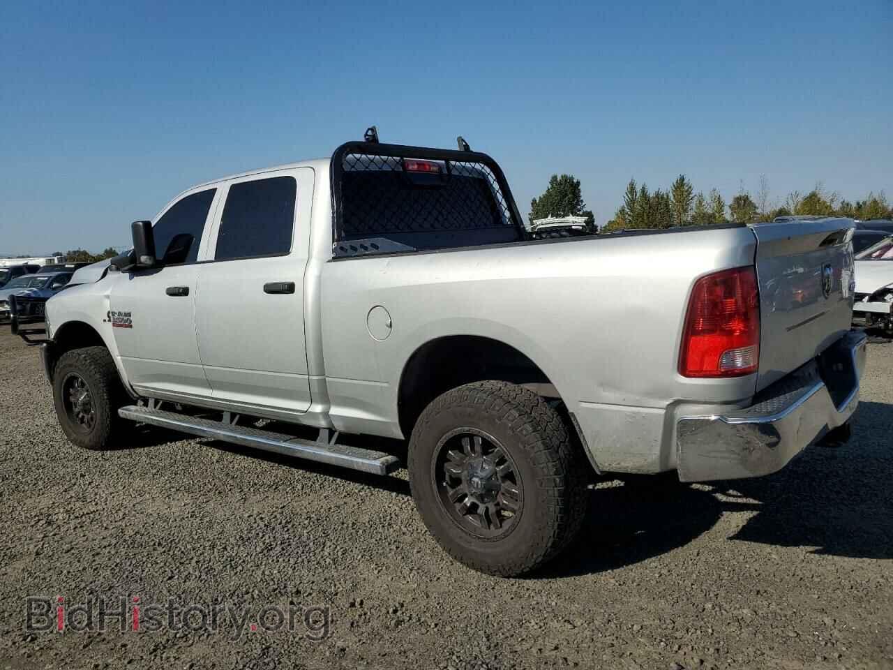 2018 RAM All Models - VIN: 3C63R3CL4JG353646 - Photo 2