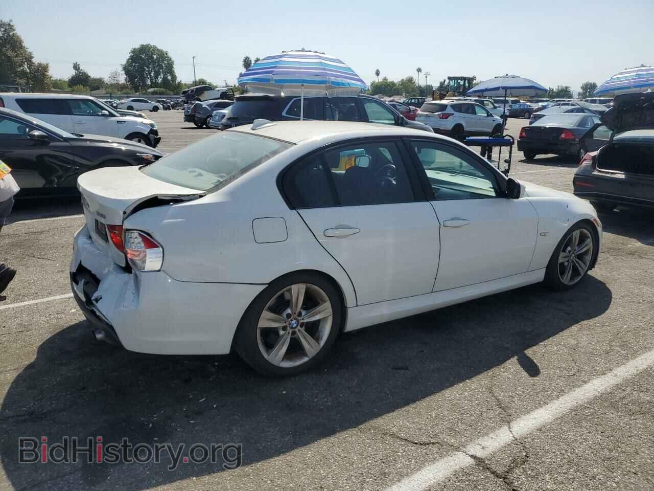 2011 BMW 3 SERIES - VIN: WBAPM5C56BA745563 - Фото 3