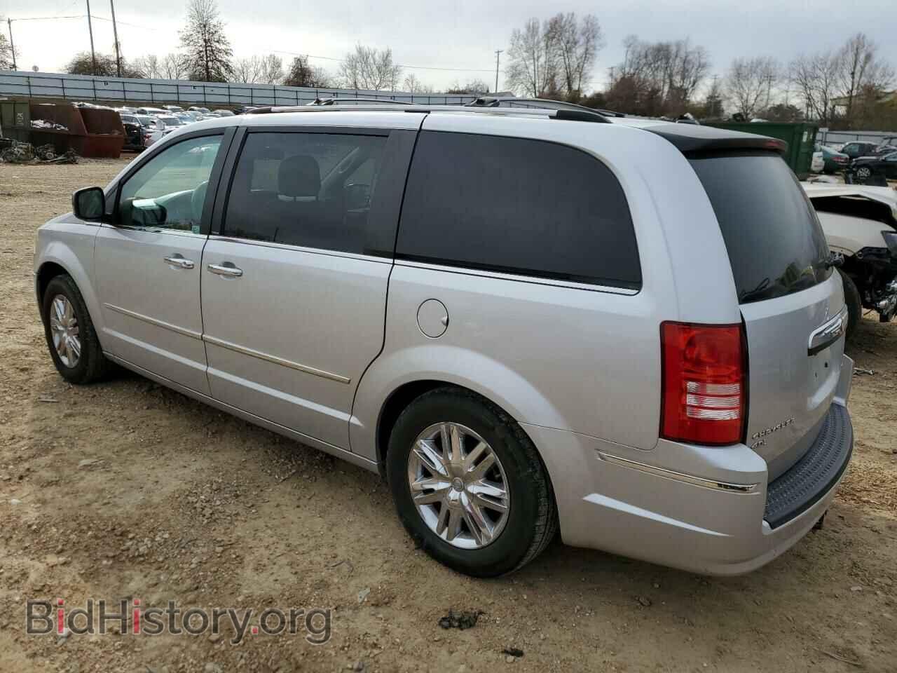 2010 CHRYSLER MINIVAN - VIN: 2A4RR7DXXAR480448 - Фото 2