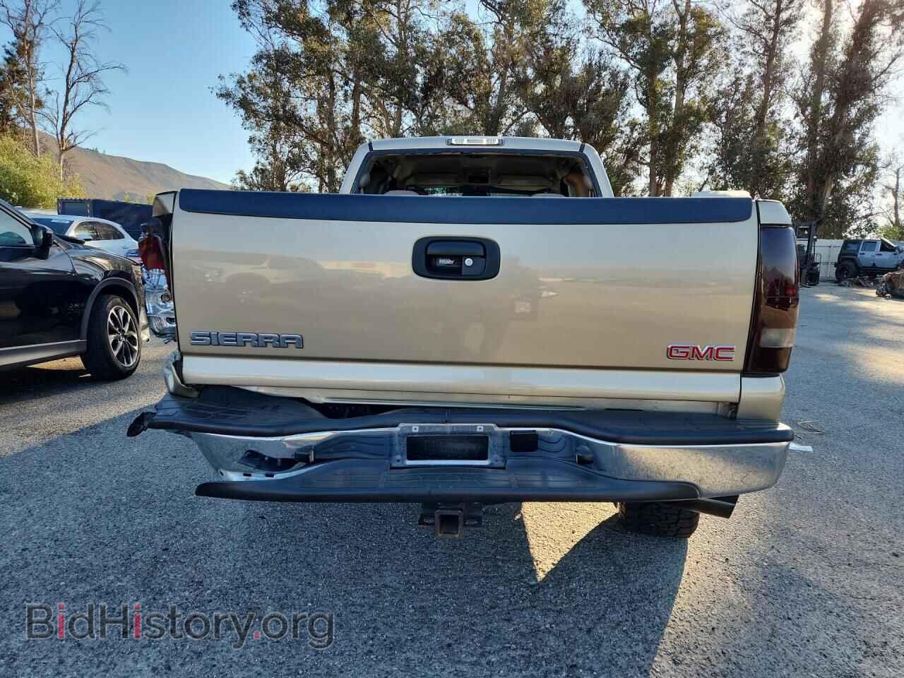 2005 GMC SIERRA - VIN: 1GTEC19V25Z354817 - Фото 6