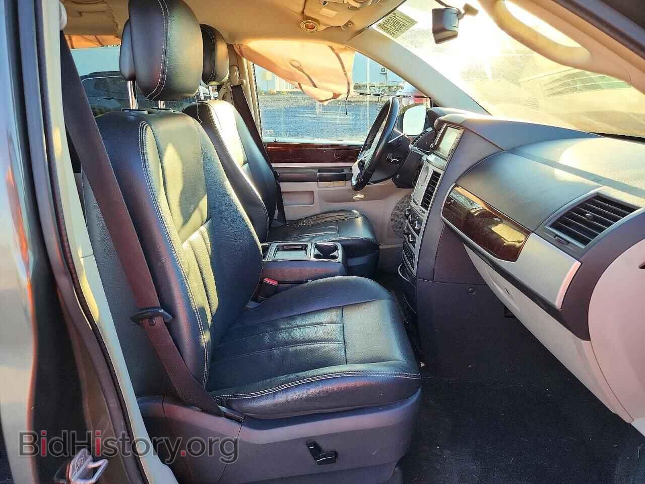 2010 CHRYSLER MINIVAN - VIN: 2A4RR8D12AR430919 - Photo 7