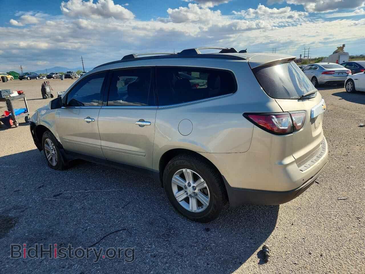 2014 CHEVROLET TRAVERSE - VIN: 1GNKRHKD1EJ373750 - Фото 2