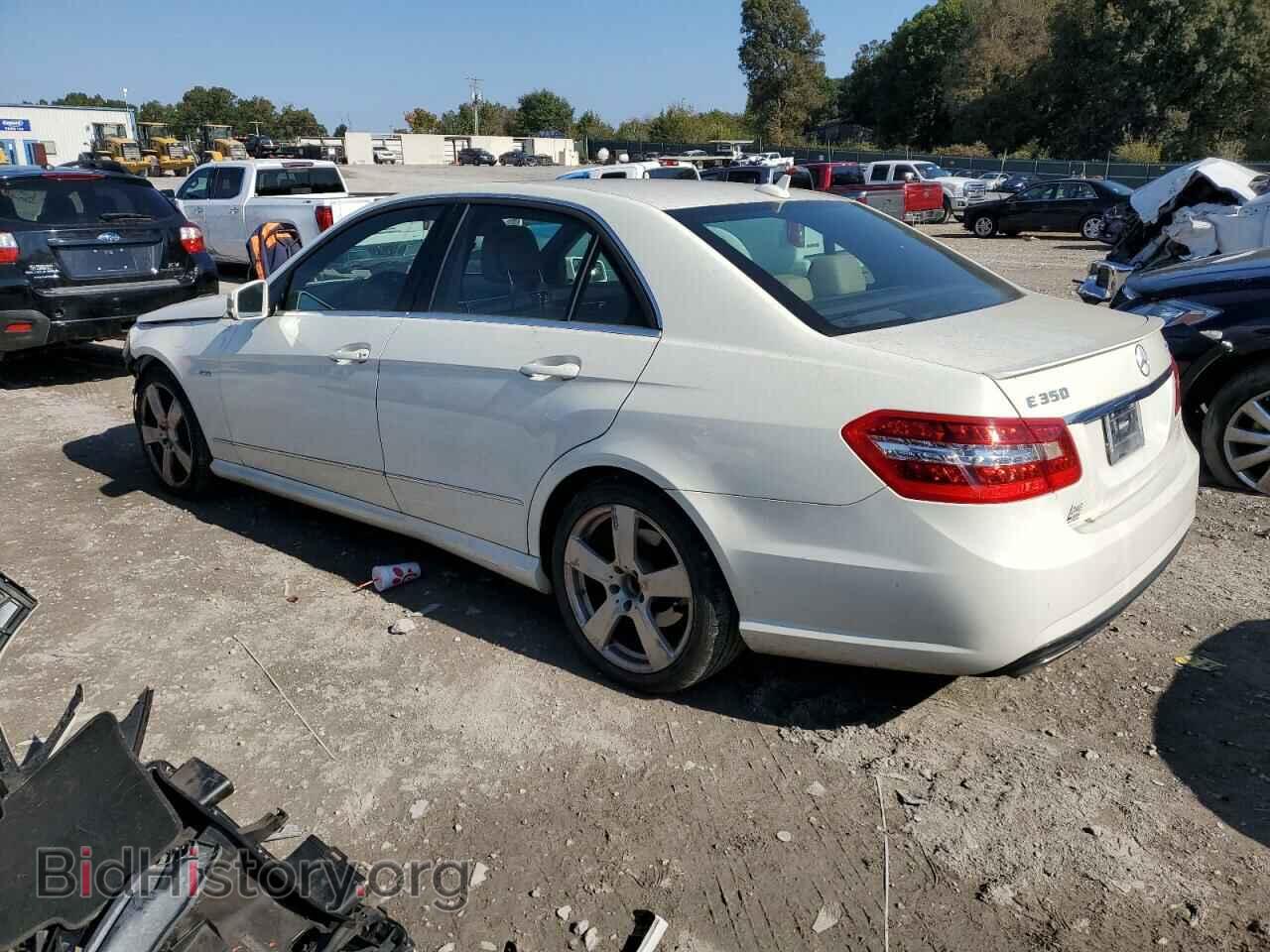 2012 MERCEDES-BENZ E-CLASS - VIN: WDDHF8JB4CA597111 - Фото 2