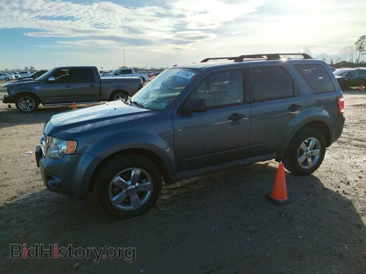 Фотография 1FMCU0D76BKC22957 - FORD ESCAPE 2011