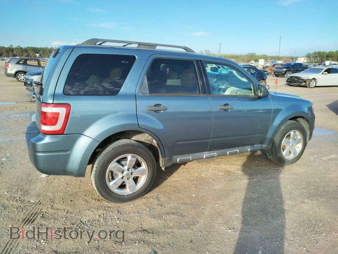 2011 FORD ESCAPE - VIN: 1FMCU0D76BKC22957 - Фото 3