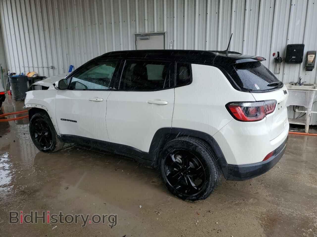 2018 JEEP COMPASS - VIN: 3C4NJCBB1JT461277 - Фото 2