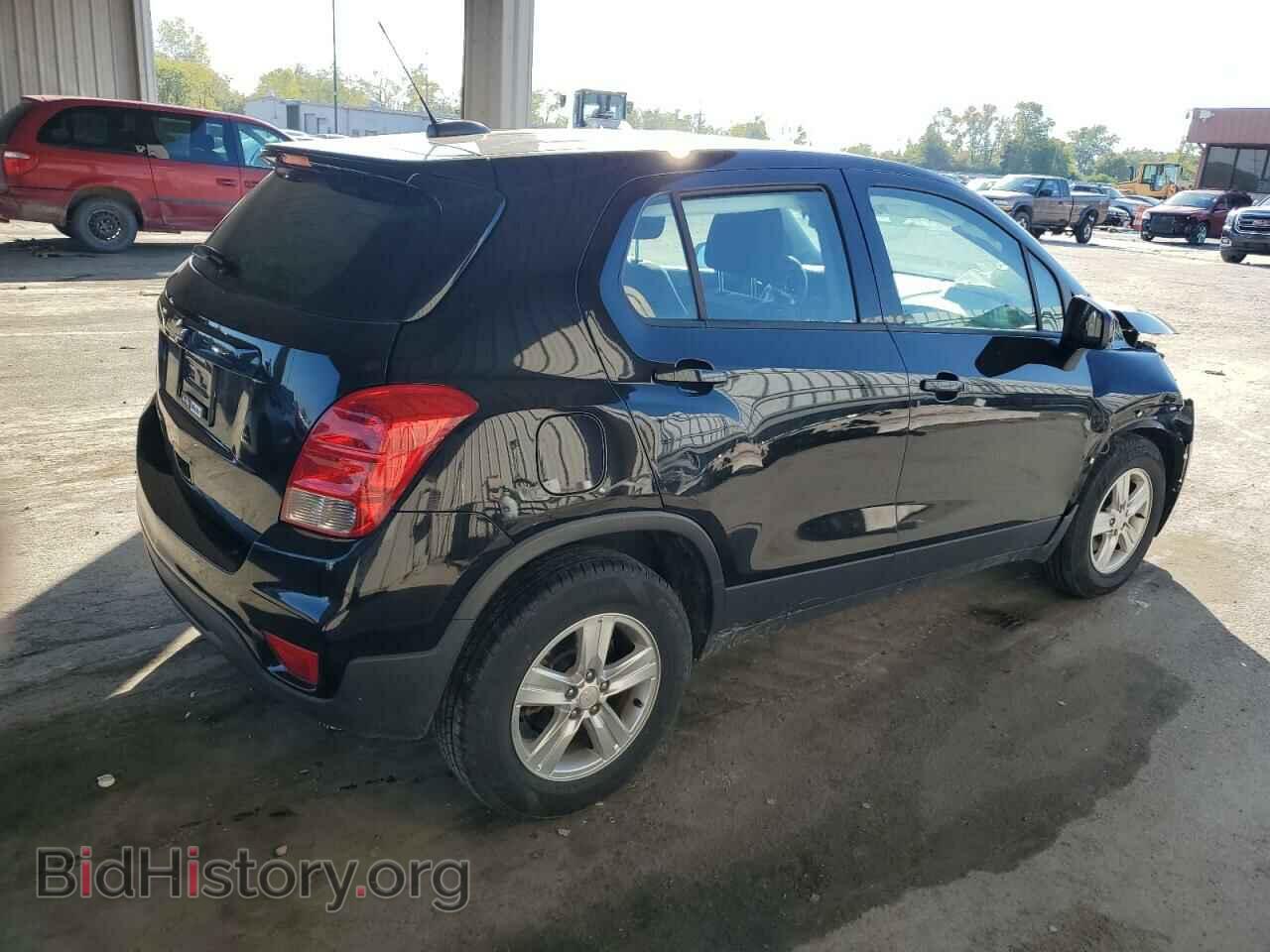 2017 CHEVROLET TRAX - VIN: 3GNCJNSB2HL280757 - Фото 3