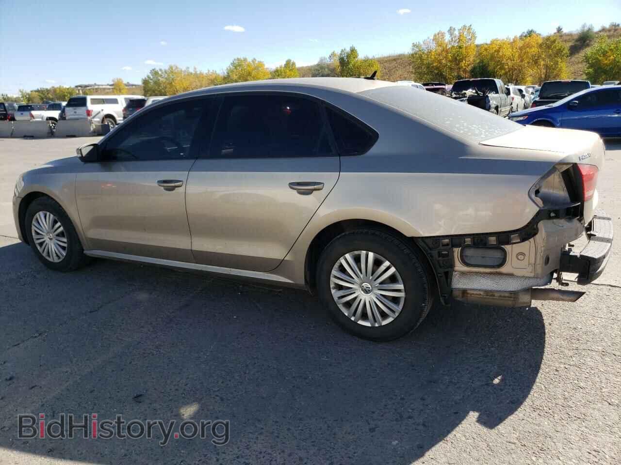 2015 VOLKSWAGEN PASSAT - VIN: 1VWAT7A37FC019551 - Фото 2