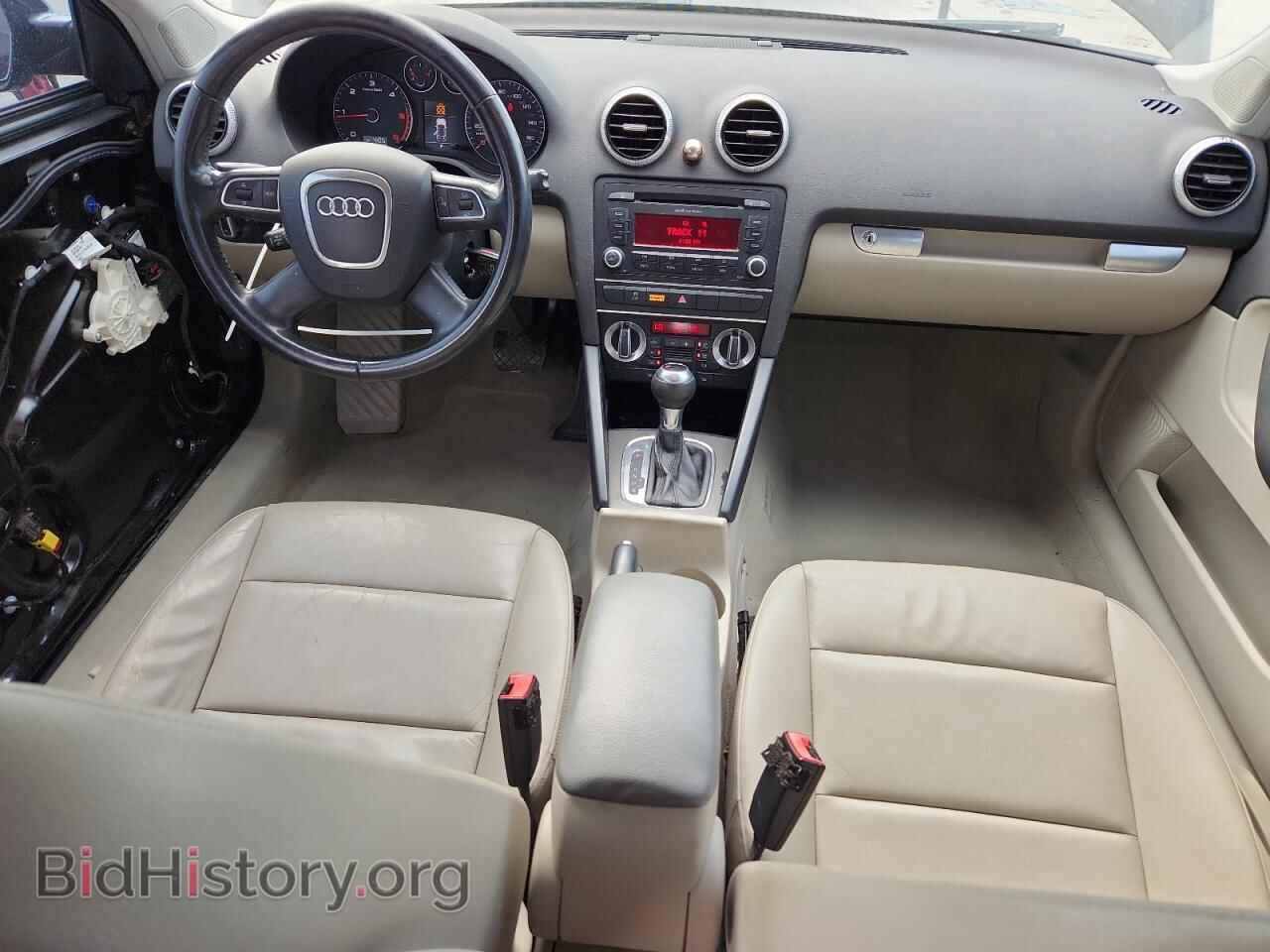2011 AUDI A3 - VIN: WAUBJAFM8BA128020 - Фото 8