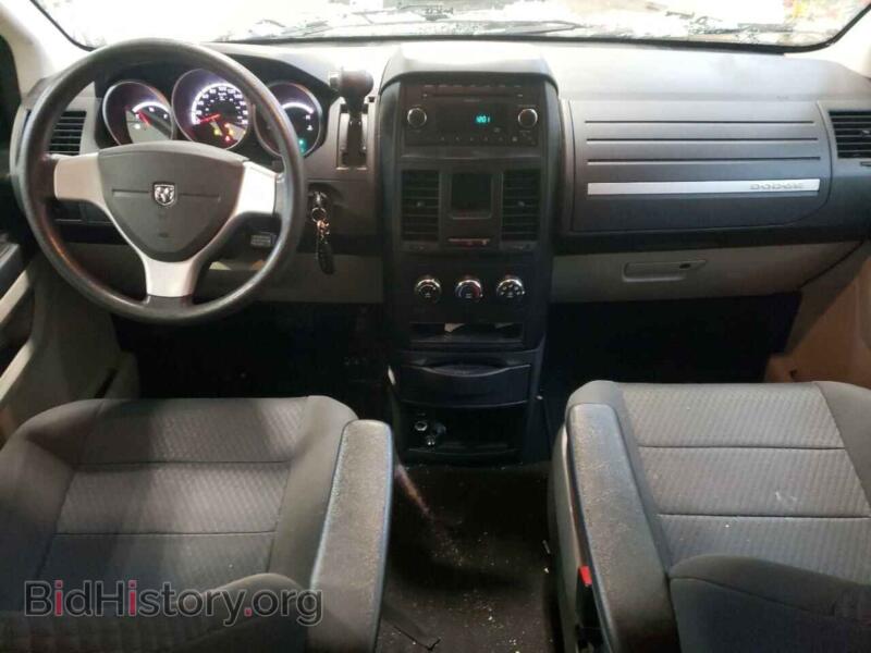 2010 Dodge CARAVAN (VIN 2D4RN4DE1AR485507) — фото 8 из 13