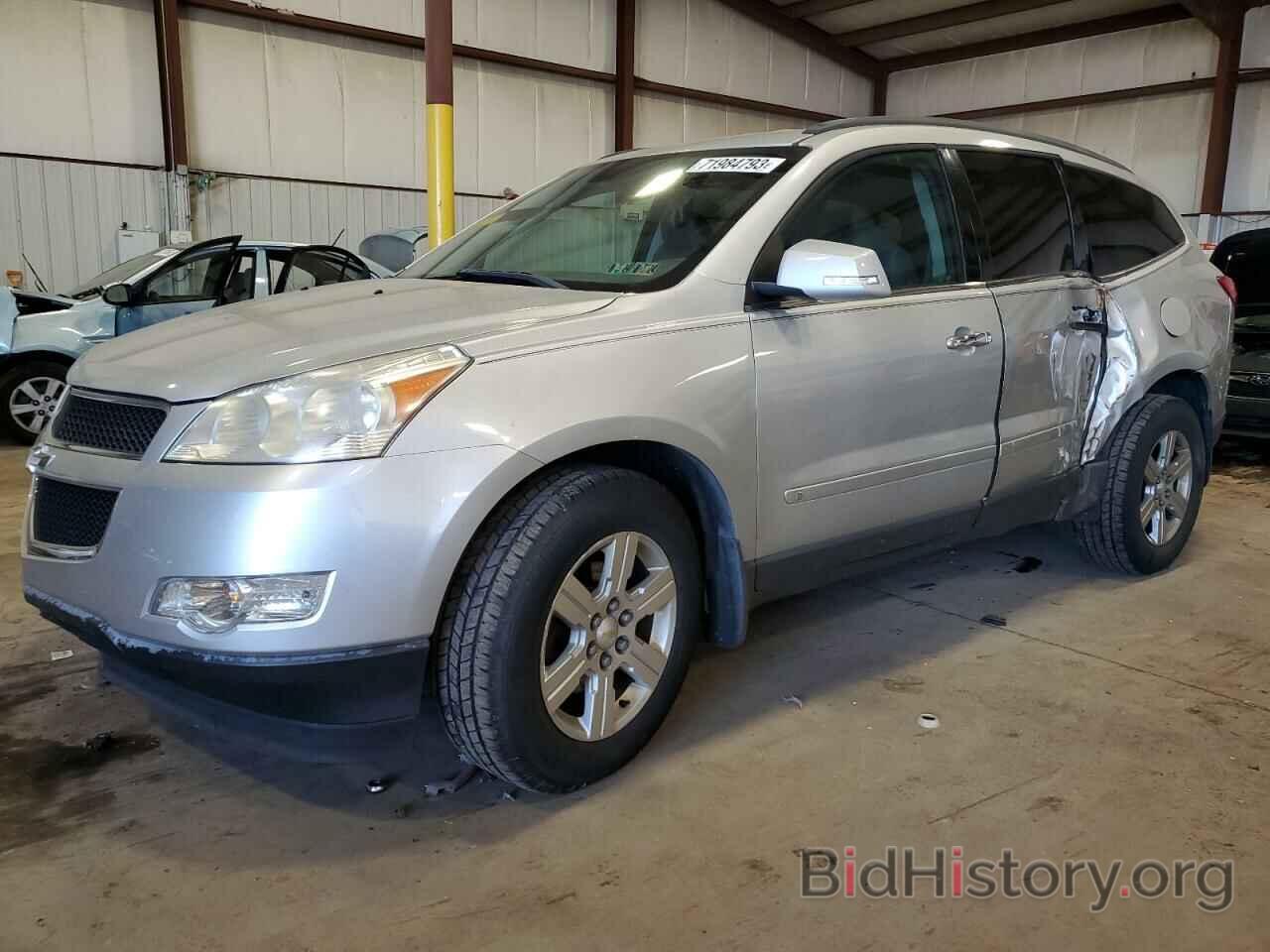 Photo 1GNLVFED1AS140861 - CHEVROLET TRAVERSE 2010