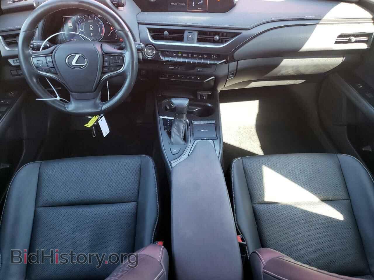 2019 LEXUS UX 200 - VIN: JTHY3JBH0K2009693 - Фото 8