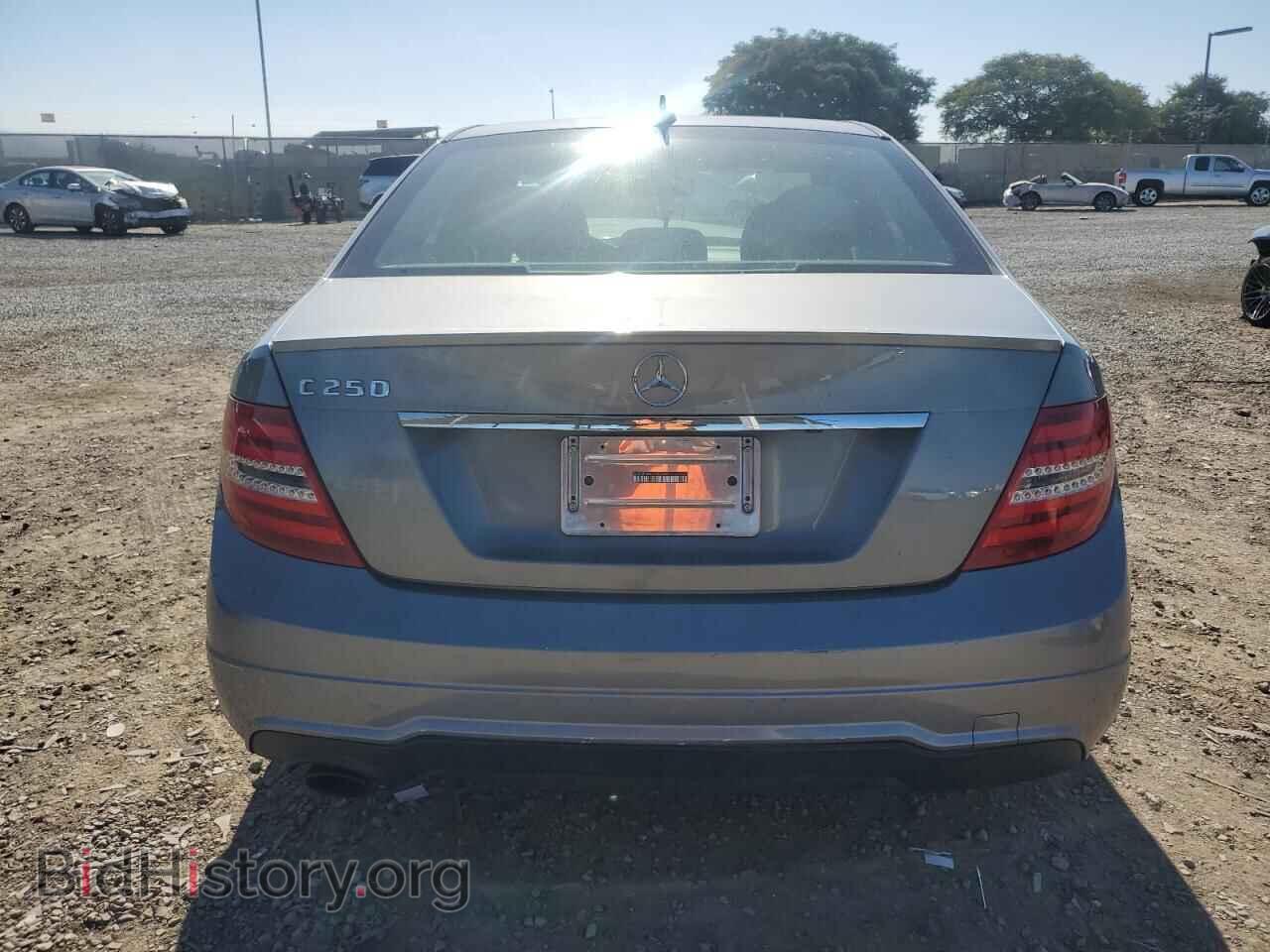 2012 MERCEDES-BENZ C-CLASS - VIN: WDDGF4HB7CR219344 - Фото 6