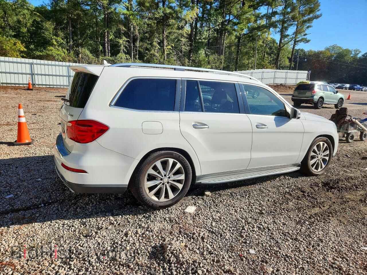 2015 MERCEDES-BENZ GL-CLASS - VIN: 4JGDF6EEXFA532748 - Фото 3