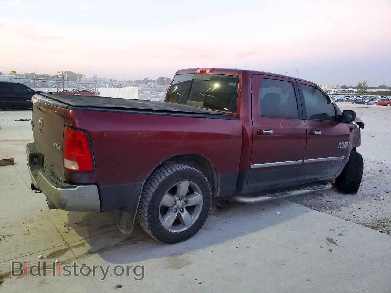 2017 RAM 1500 - VIN: 3C6RR7LT2HG556370 - Фото 3