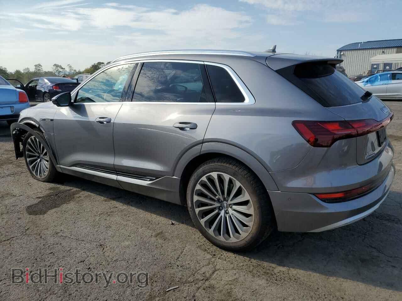 2019 AUDI E-TRON - VIN: WA1VAAGE9KB005371 - Фото 2