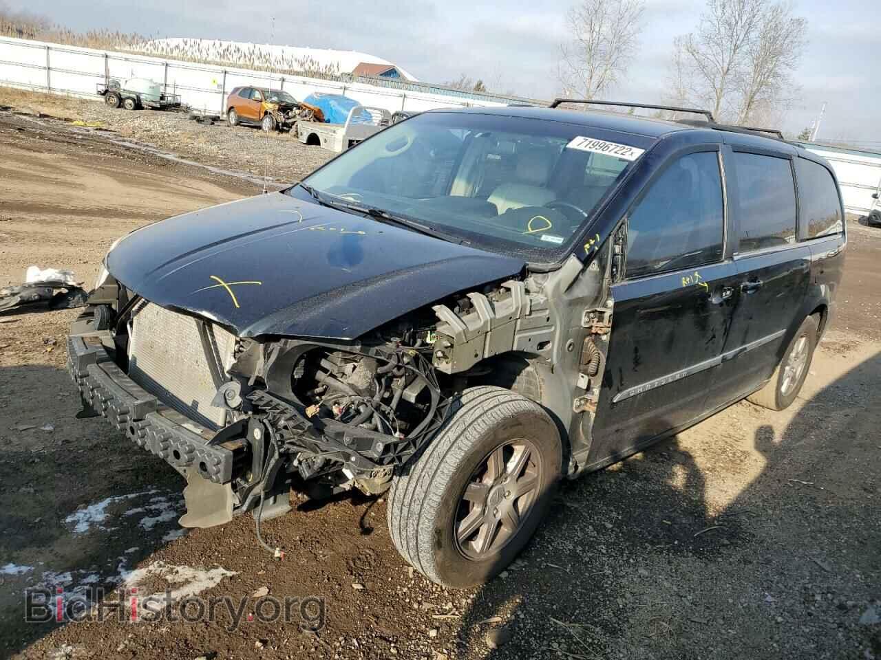 Photo 2A4RR8DG9BR679854 - CHRYSLER MINIVAN 2011