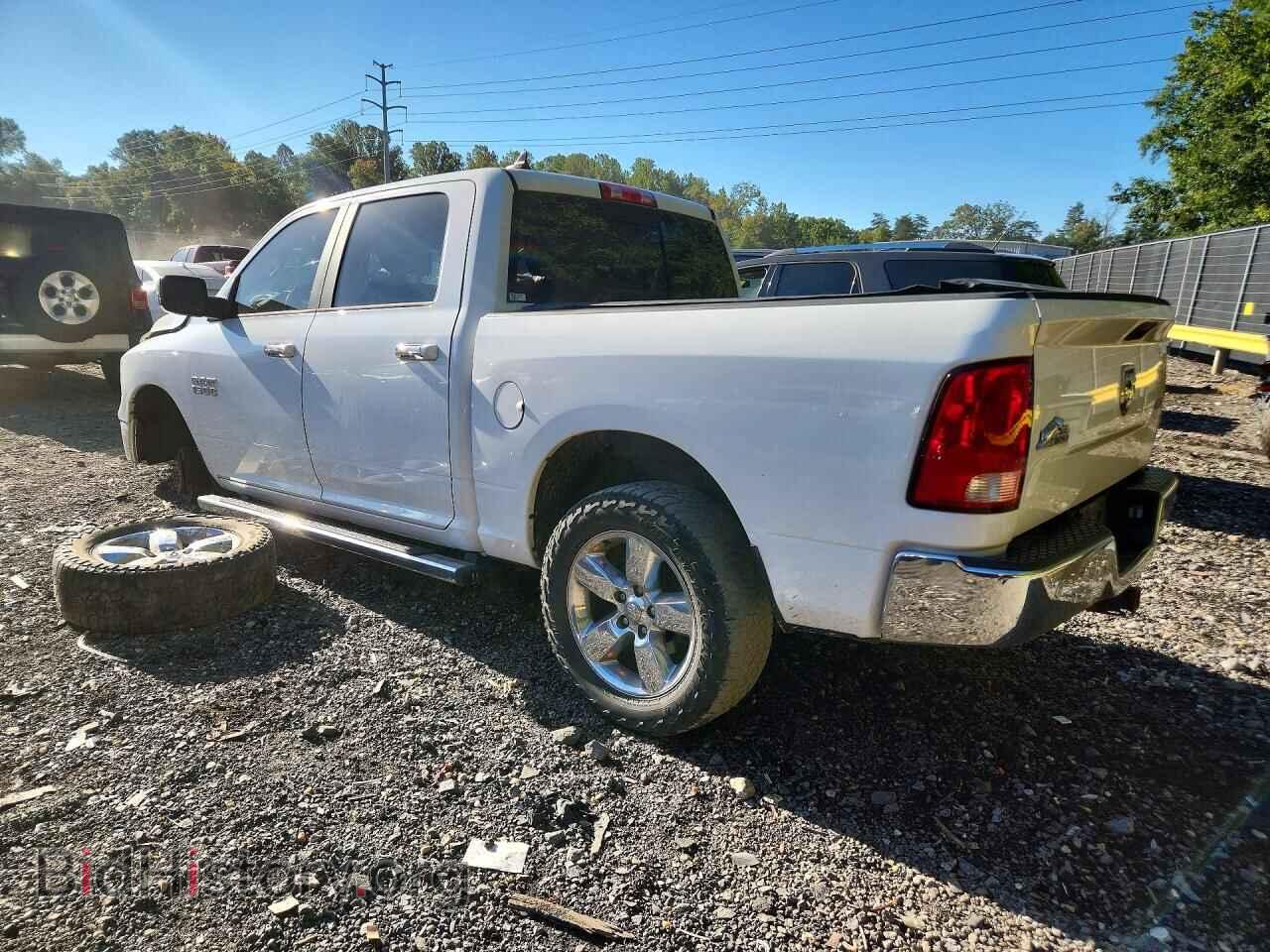 2017 RAM 1500 - VIN: 1C6RR7LG6HS727407 - Фото 2