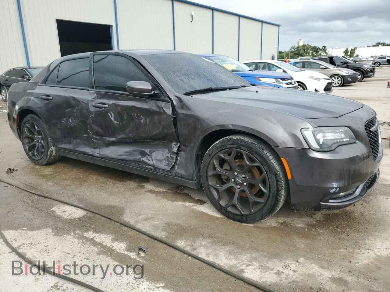 2019 CHRYSLER 300 - VIN: 2C3CCABG1KH515662 - Фото 4