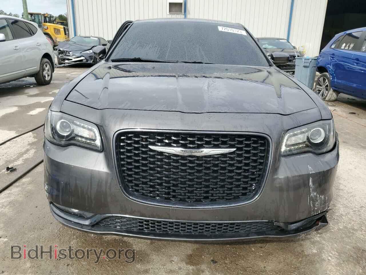 2019 CHRYSLER 300 - VIN: 2C3CCABG1KH515662 - Фото 5