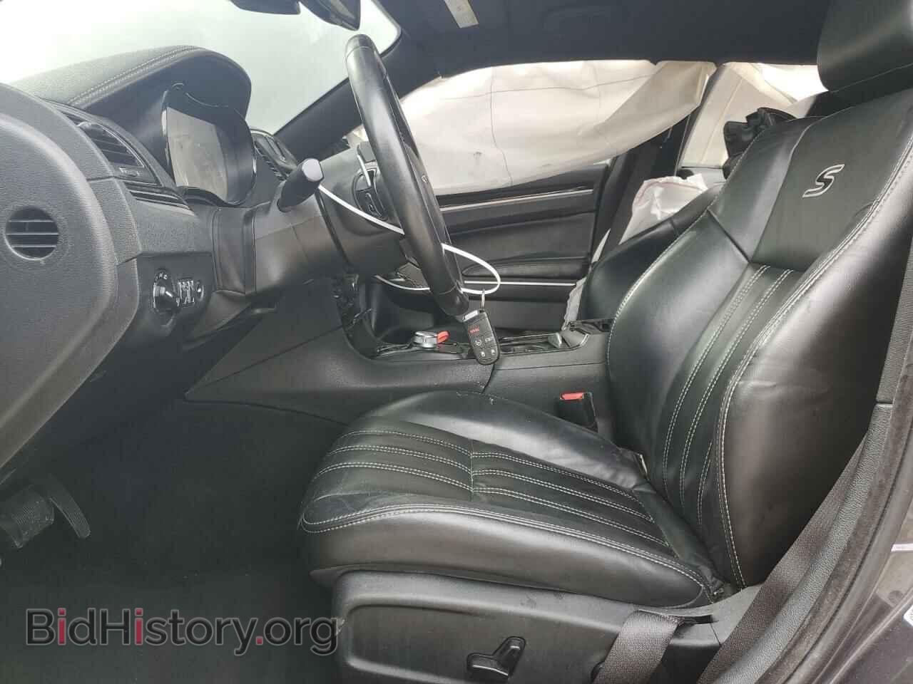 2019 CHRYSLER 300 - VIN: 2C3CCABG1KH515662 - Фото 7