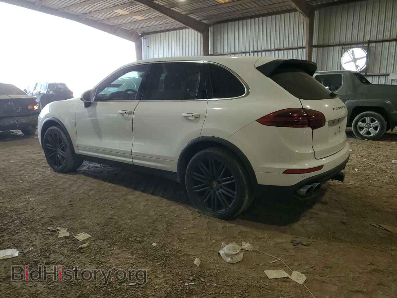 2016 PORSCHE CAYENNE - VIN: WP1AA2A25GLA04971 - Photo 2