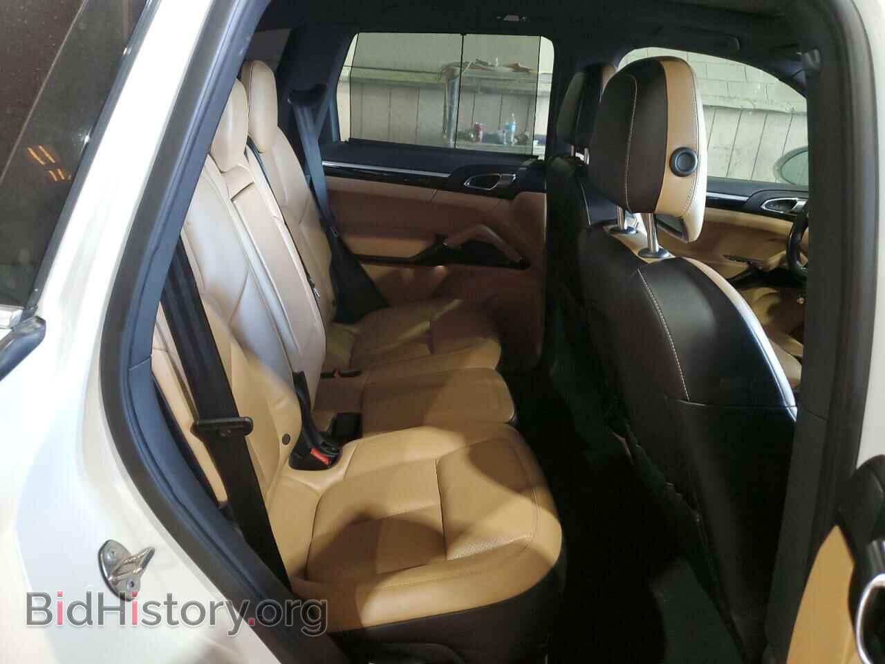 2016 PORSCHE CAYENNE - VIN: WP1AA2A25GLA04971 - Photo 11
