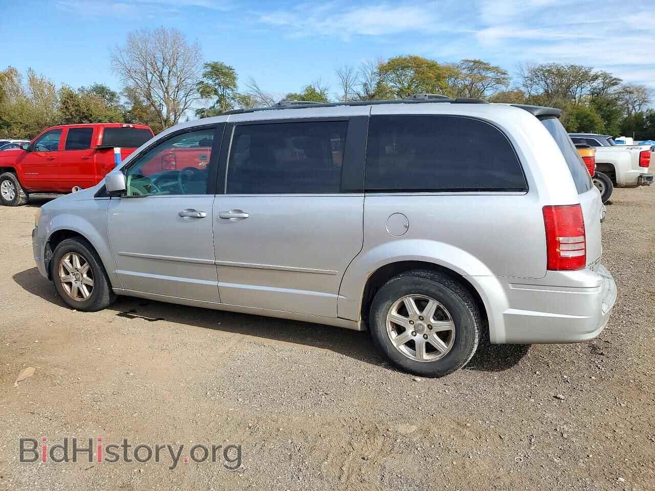 2008 CHRYSLER MINIVAN - VIN: 2A8HR54P58R631527 - Фото 2