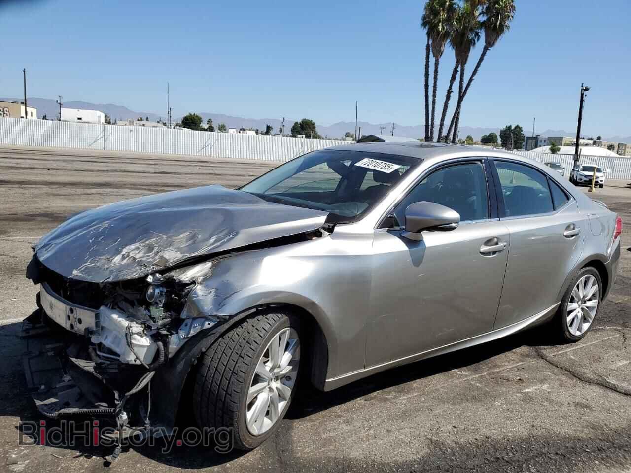 Photo JTHBA1D22G5017949 - LEXUS IS 2016