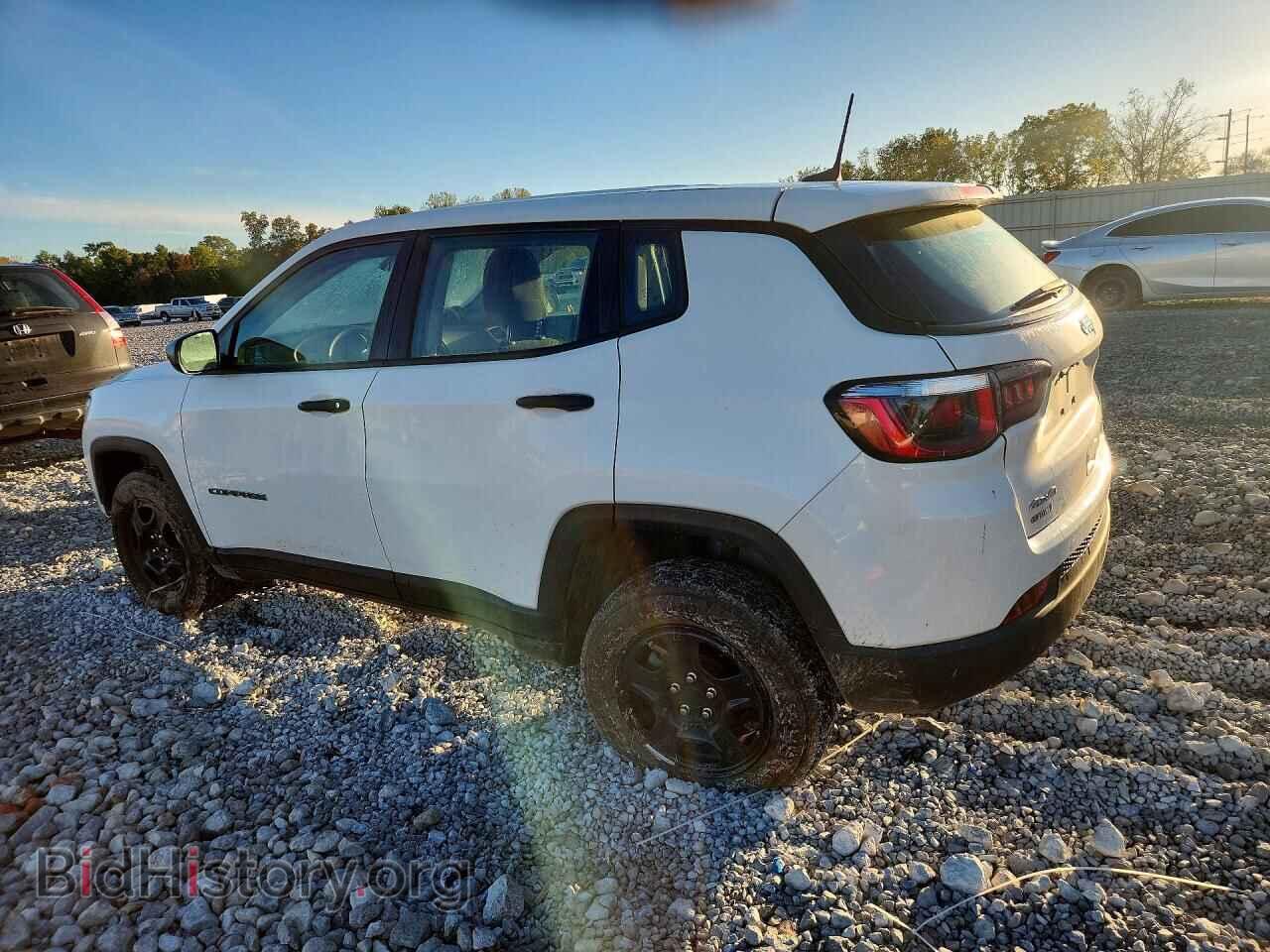 2019 JEEP COMPASS - VIN: 3C4NJDAB3KT744997 - Фото 2