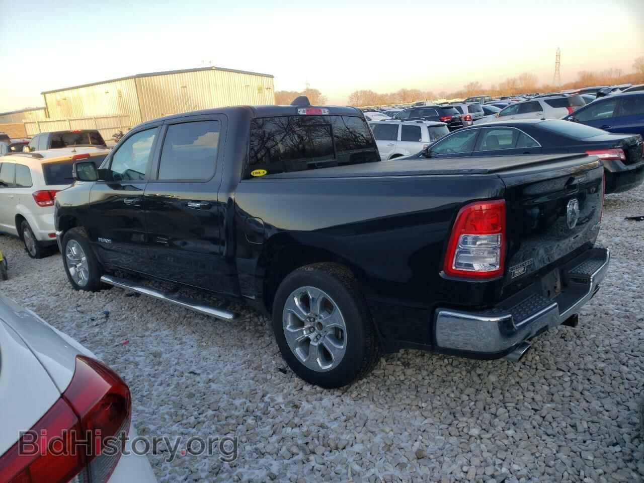 2020 RAM 1500 - VIN: 1C6SRFFT5LN329326 - Фото 2