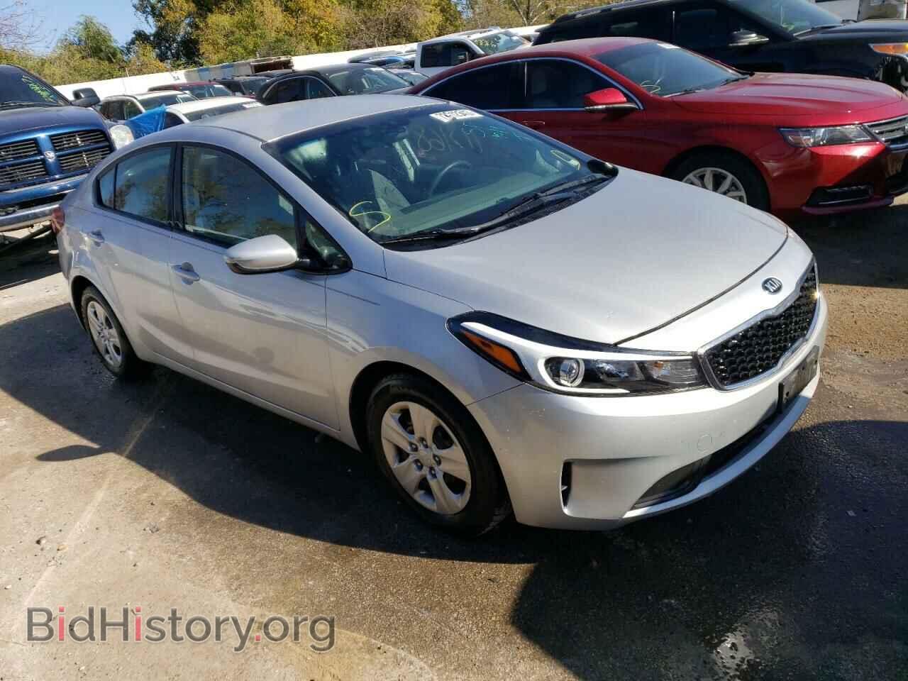 2017 KIA FORTE - VIN: 3KPFK4A75HE137929 - Фото 4