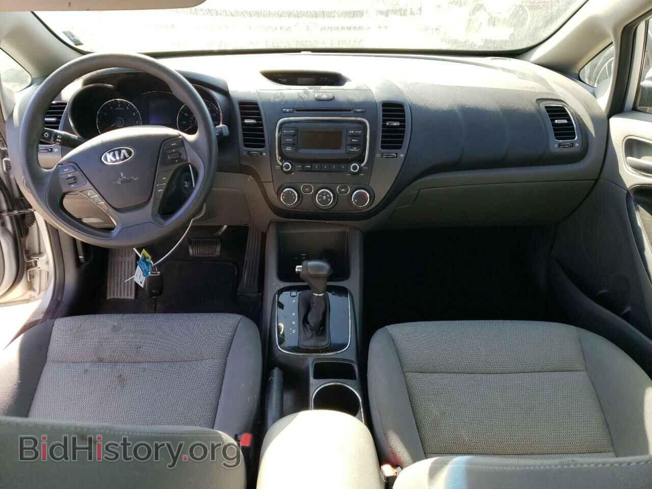 2017 KIA FORTE - VIN: 3KPFK4A75HE137929 - Фото 8