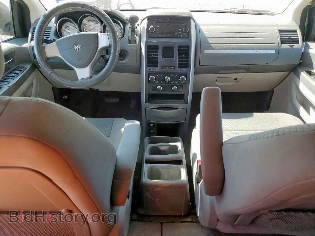 2010 DODGE CARAVAN - VIN: 2D4RN3D10AR419845 - Фото 8