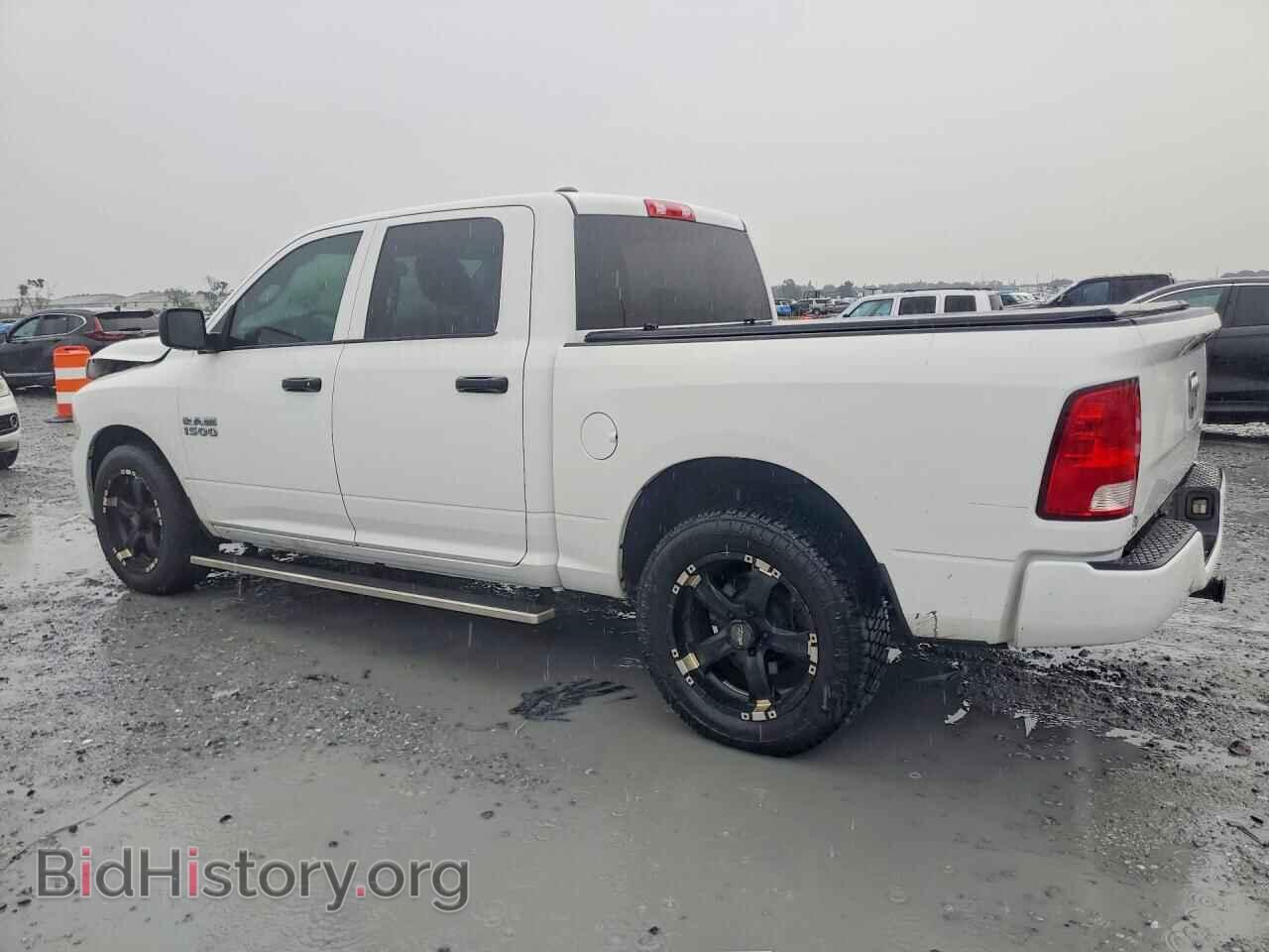 2018 RAM 1500 - VIN: 1C6RR6KG5JS330921 - Photo 2