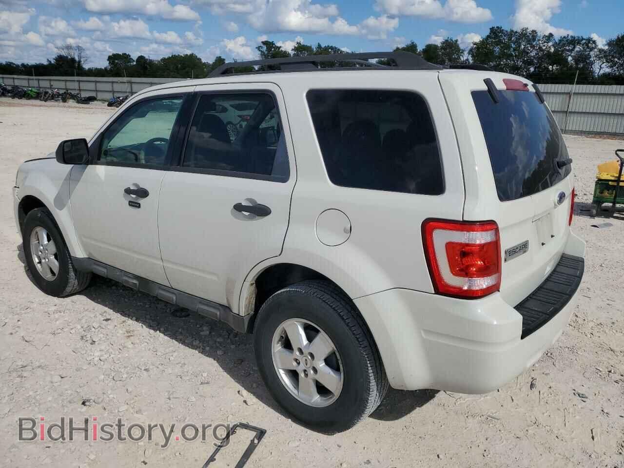 2010 FORD ESCAPE - VIN: 1FMCU0D74AKC84498 - Фото 2