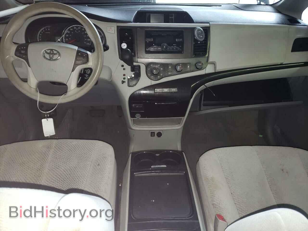 2012 TOYOTA All Models - VIN: 5TDKK3DCXCS243857 - Фото 8