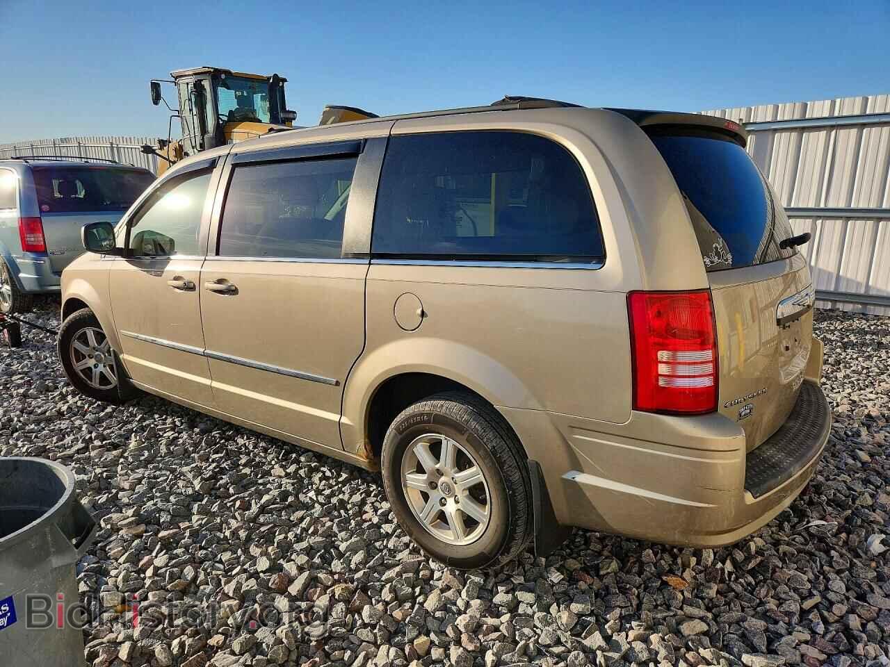2009 CHRYSLER MINIVAN - VIN: 2A8HR541X9R528181 - Photo 2