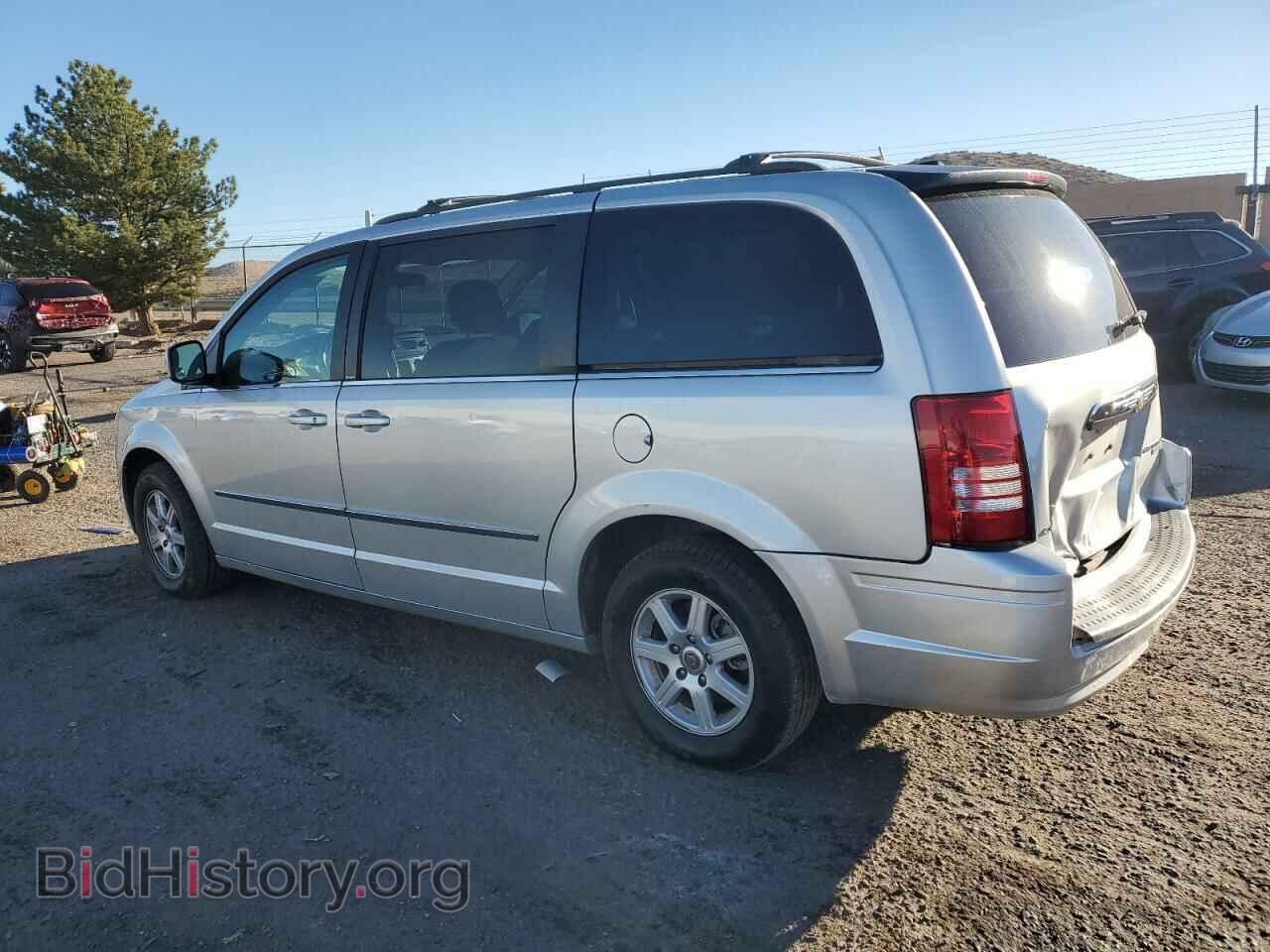 2010 CHRYSLER MINIVAN - VIN: 2A4RR5D13AR221526 - Фото 2