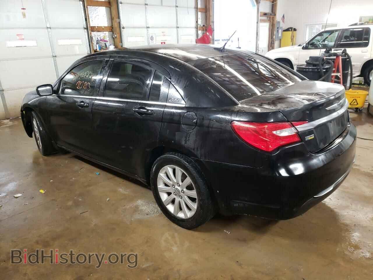 2012 CHRYSLER 200 - VIN: 1C3CCBBG1CN326041 - Фото 2