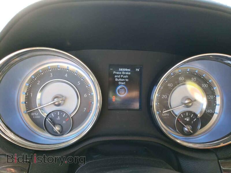 2012 Chrysler 300 (VIN 2C3CCAAG5CH188878) — фото 9 из 12