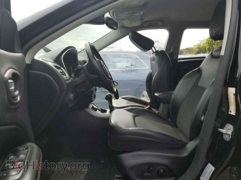 2017 Jeep COMPASS (VIN 3C4NJDBBXHT627750) — photo 7 of 14