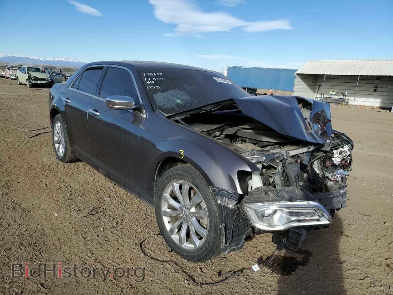 2017 CHRYSLER 300 - VIN: 2C3CCAKG8HH565645 - Фото 4
