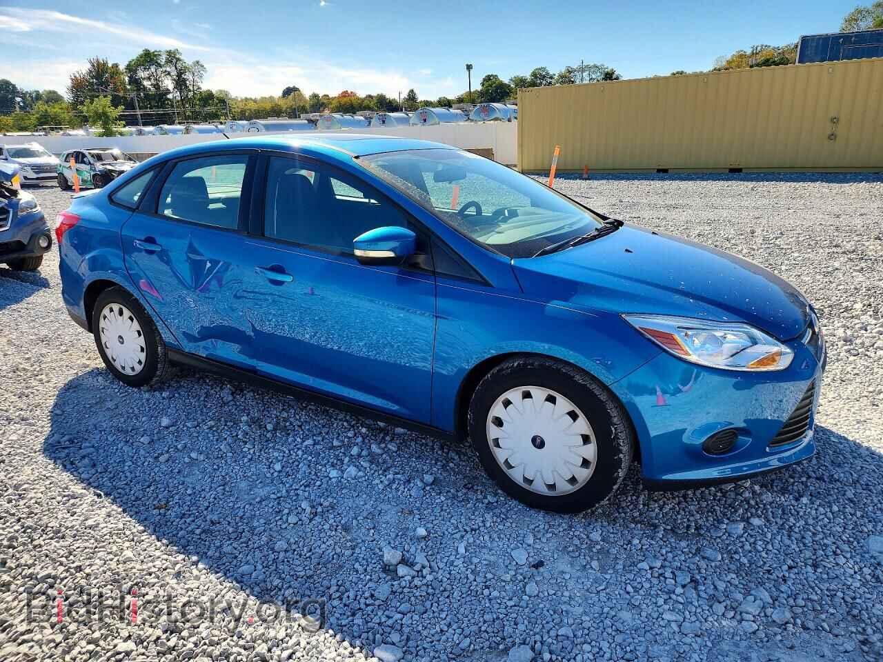 2013 FORD FOCUS - VIN: 1FADP3F27DL295535 - Photo 4