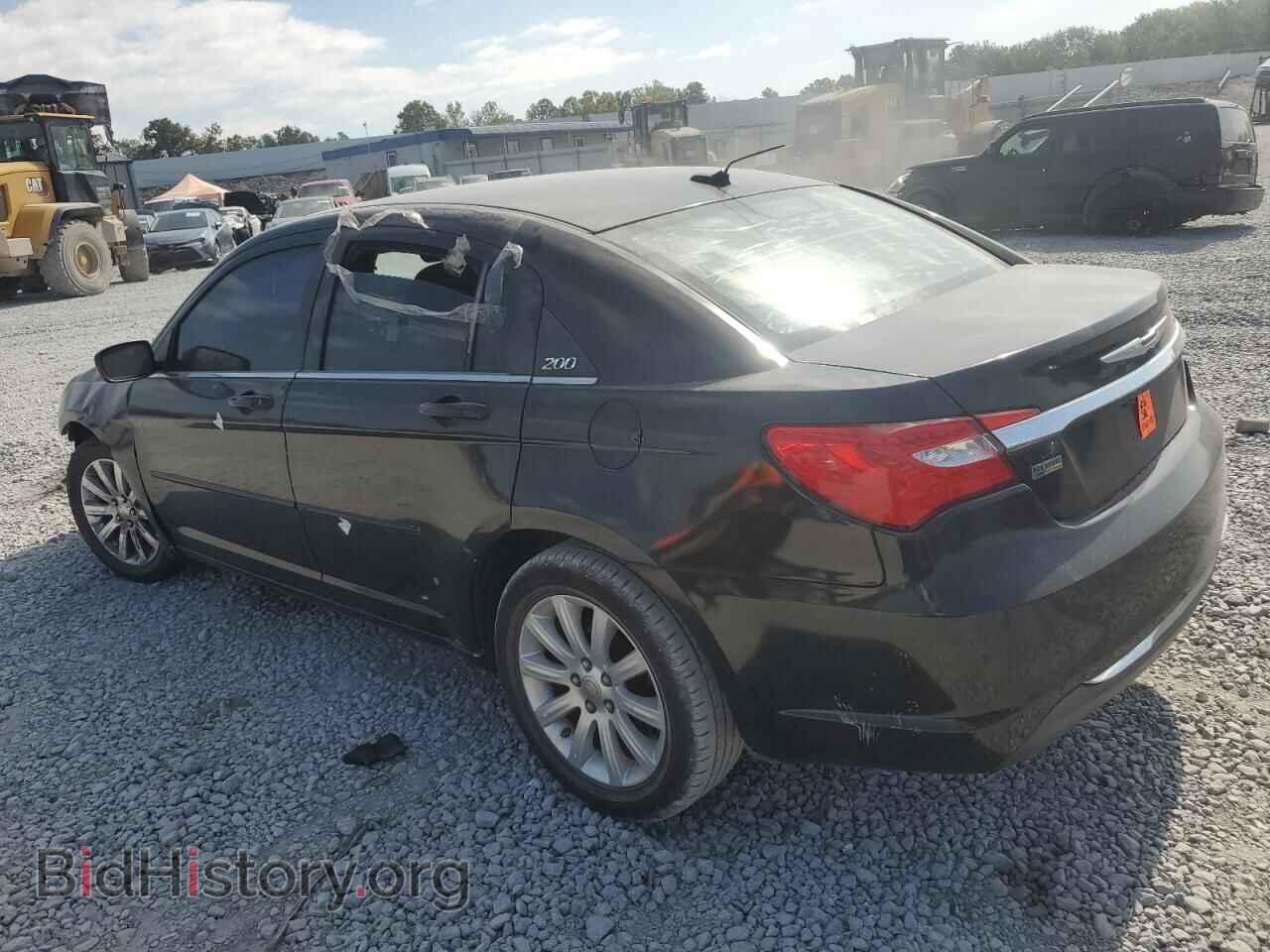 2013 CHRYSLER 200 - VIN: 1C3CCBBG1DN659423 - Фото 2