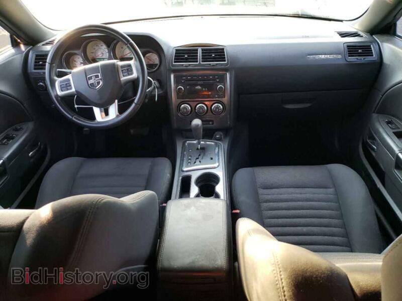 2011 Dodge CHALLENGER (VIN 2B3CJ4DG2BH532035) — photo 8 of 13