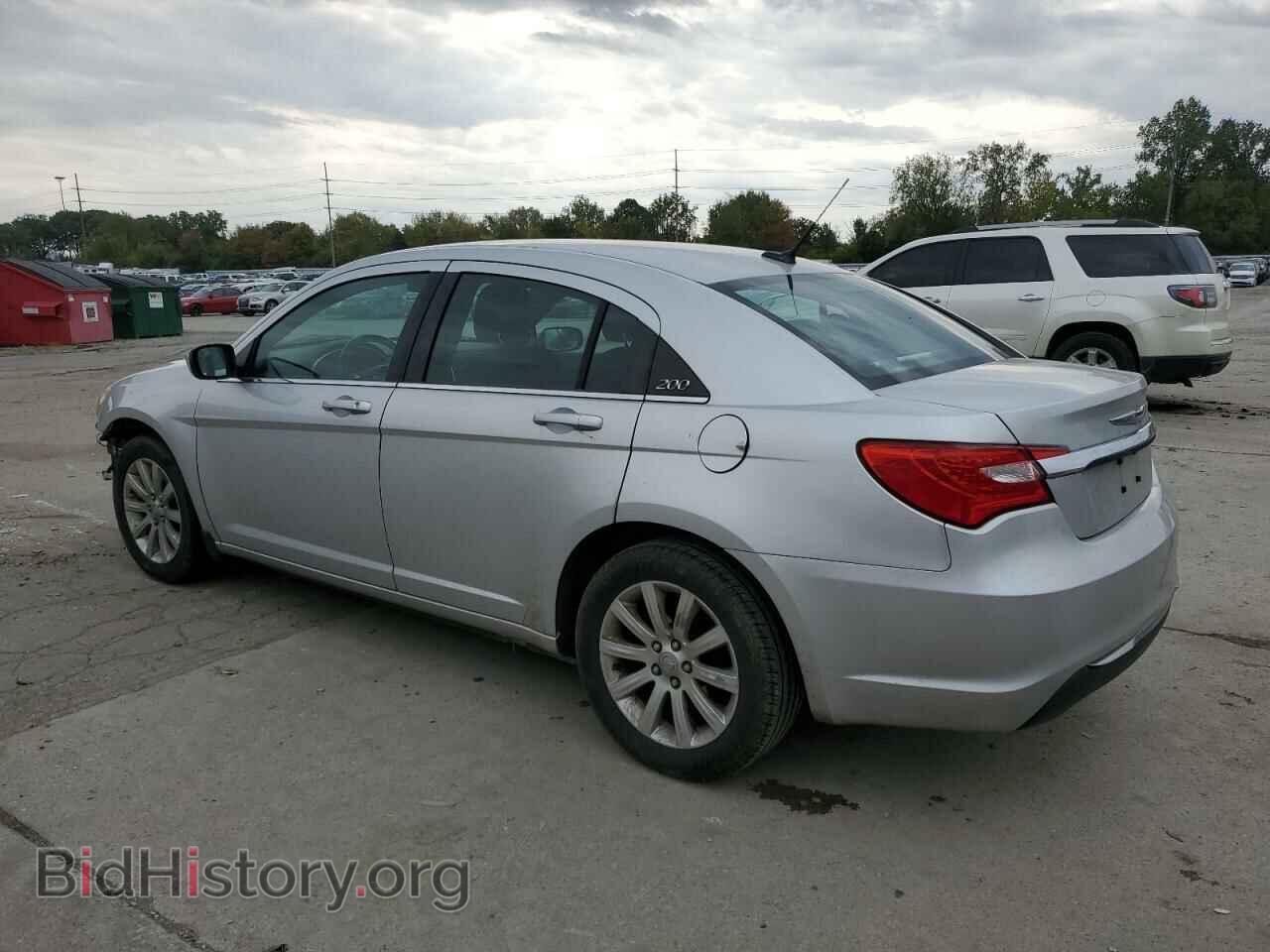 2011 CHRYSLER 200 - VIN: 1C3BC1FB4BN512109 - Фото 2